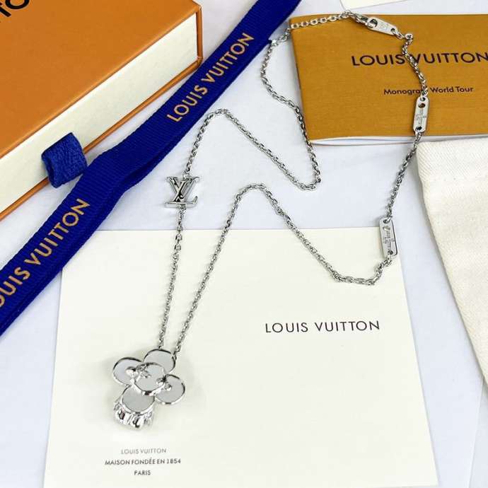 Picture of LV Necklace _SKULVnecklace09294512550